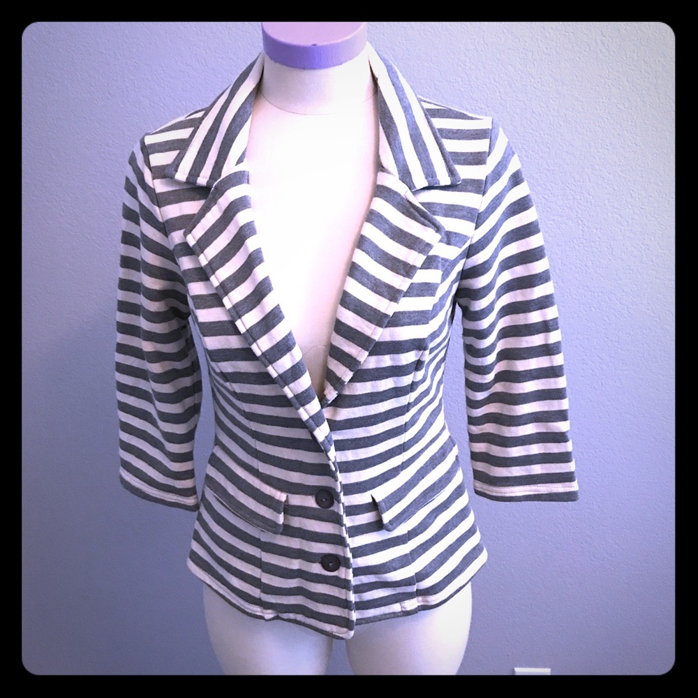 Gray and cream soft blazer